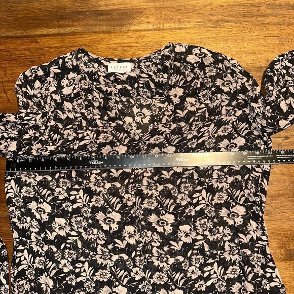 Velvet By Graham Spencer Blouse Miley Floral Top - Picture 5 of 6